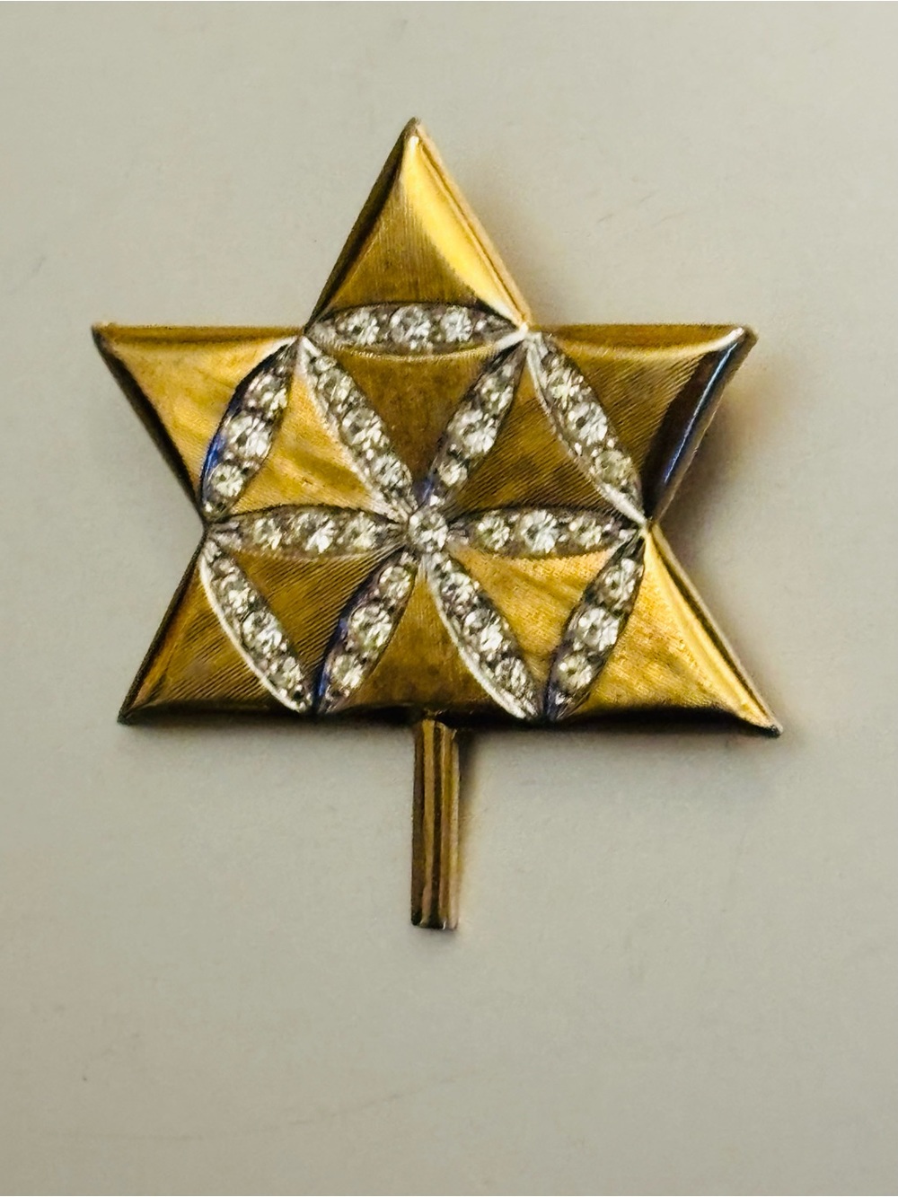 1967  Limited  Edition Canada Centennial Maple Leaf Brooch